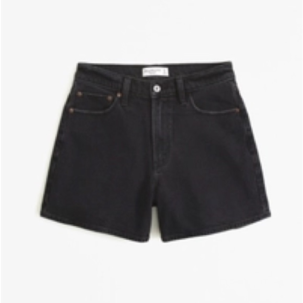 NWT Abercrombie & Fitch Curve Love High Rise Dad Short - Size 2/26 RELIST